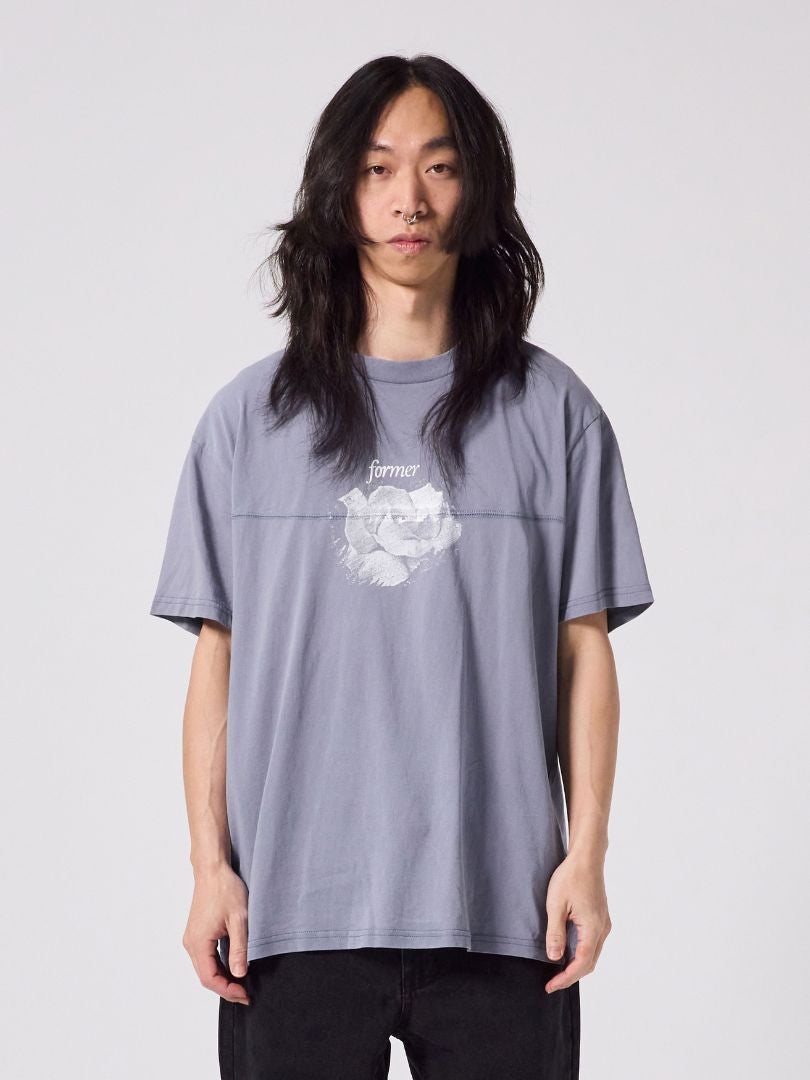Folium Tee
