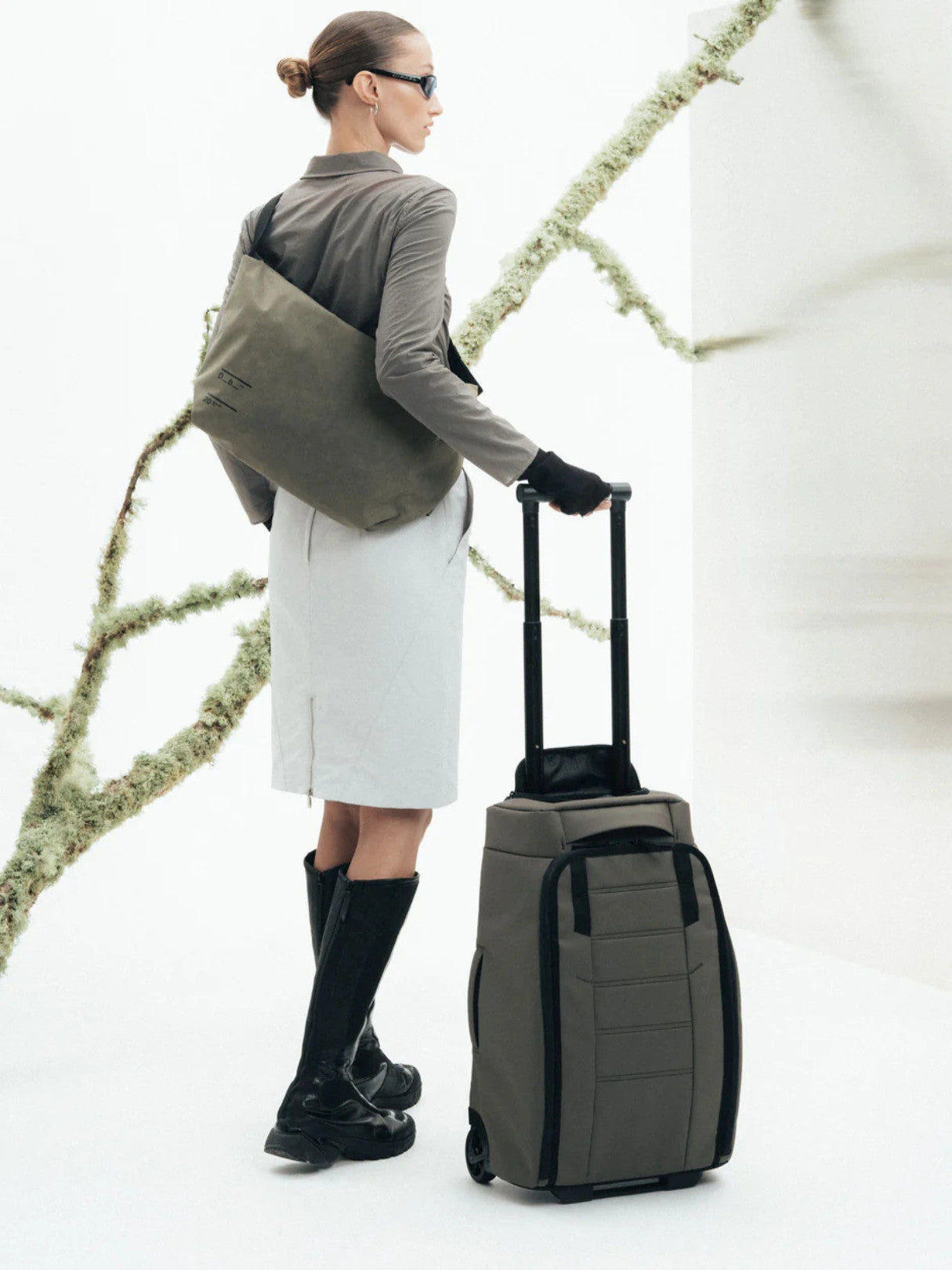 Hugger Roller Bag Carry-On 40L