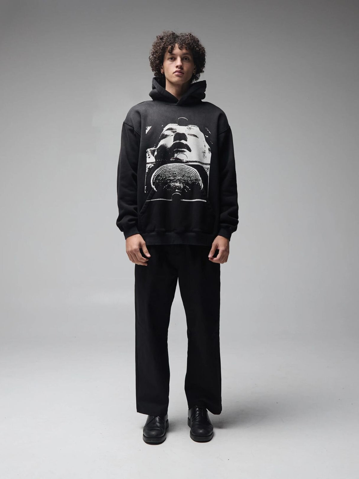 Levitate Hood - Faded Black