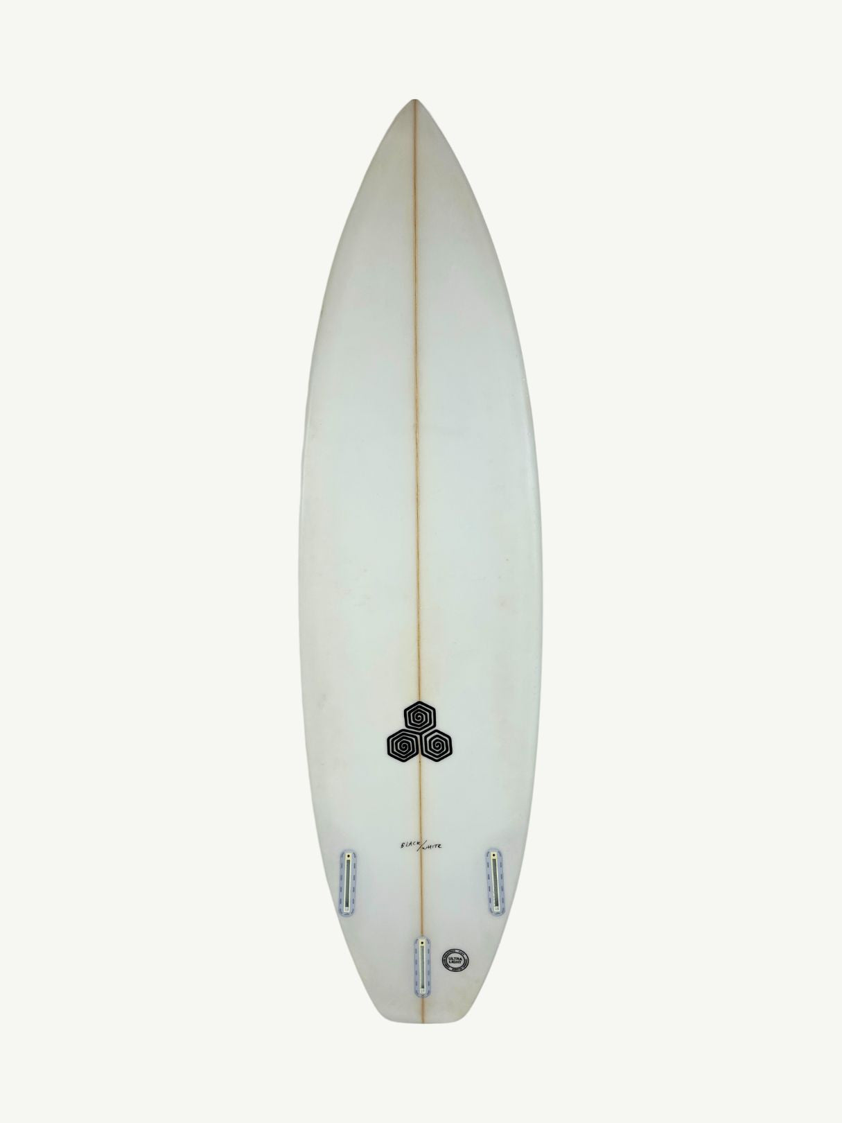 Black and White 5'11"1/2 x 18 13/16" X  2 5/16" - 28.50L, Round Square, 3x  Futures Fin Boxes, PU [Good] - ID:923772